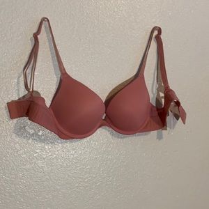 32b Pink Bra